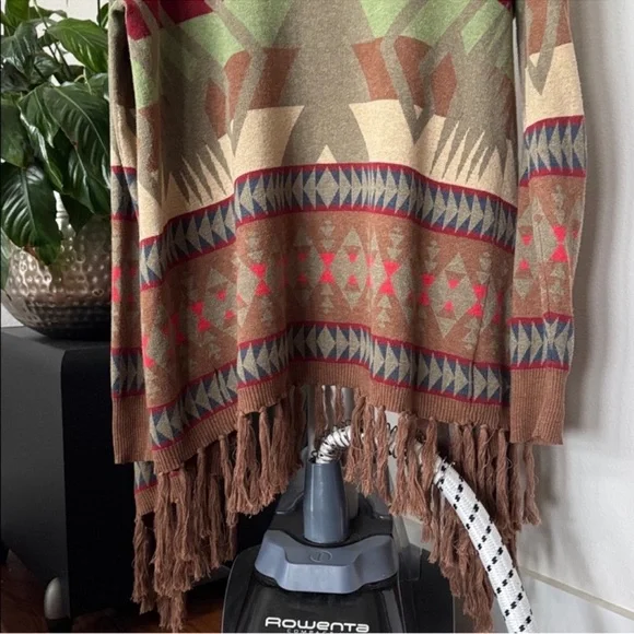 Tasha Polizzi Southwestern Drape Fringe cardigan sweater Sz M Brown Red Open - Picture 12 of 12